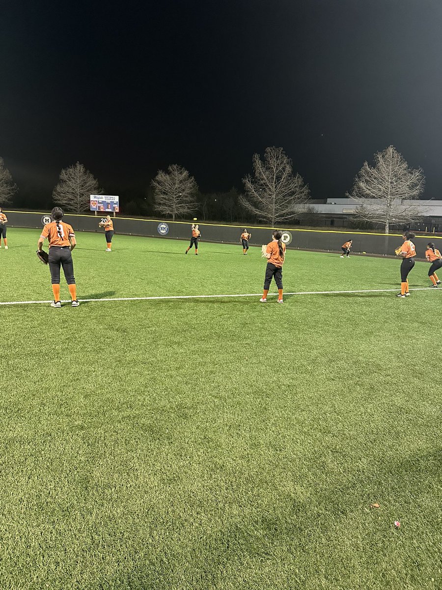 CoachSneed1's tweet image. Wrangler Softball opened District vs Poteet. 2 homers!!🌟🥎 Keep competing. #westsidebestside