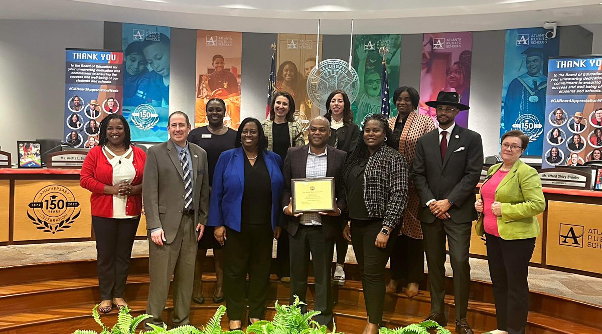 Erika Y. Mitchell tweet media