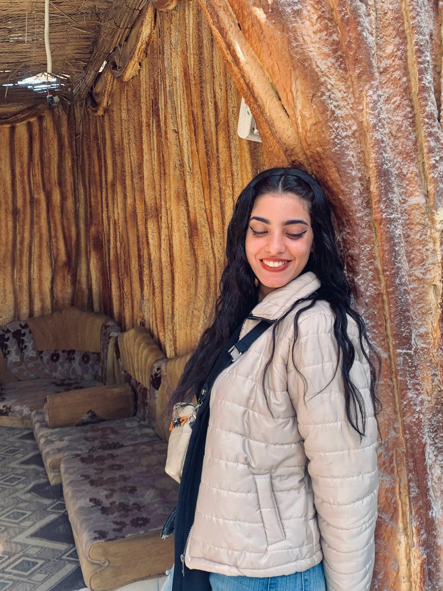 AnisDemo's tweet image. In a world full of hate, be love ✨