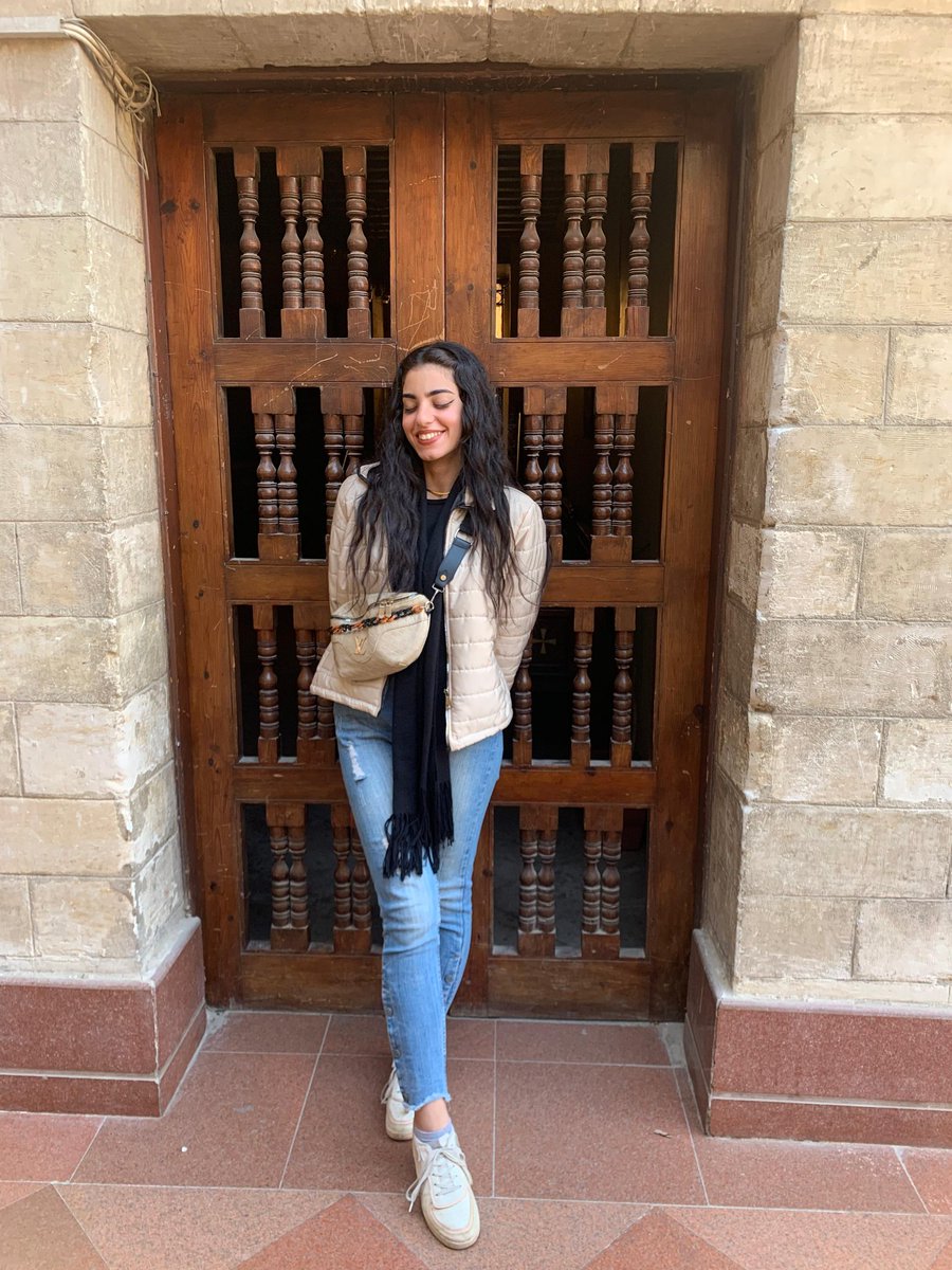 AnisDemo's tweet image. In a world full of hate, be love ✨