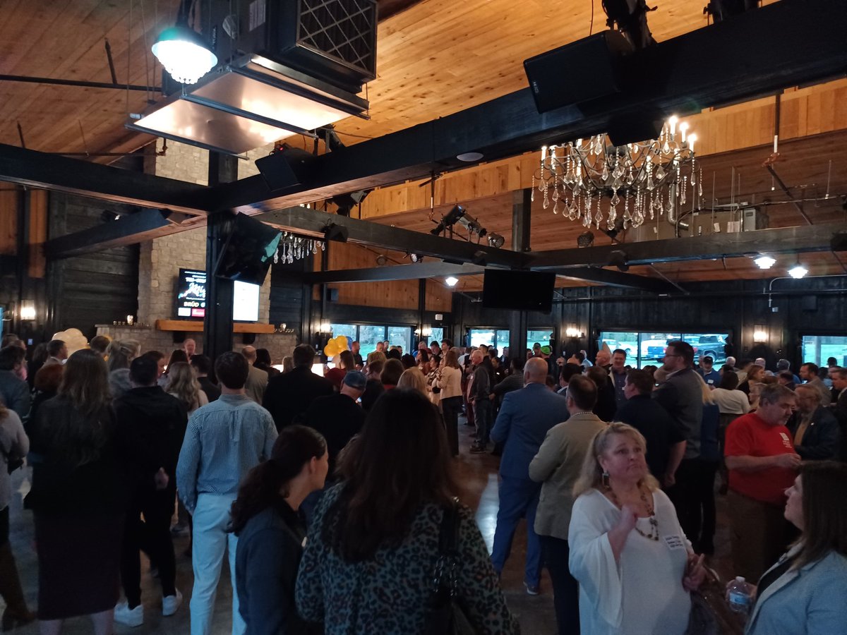 KCpriss's tweet image. Good Ole Spring hill!!.. 💜
#AnnualTriChamberMingler