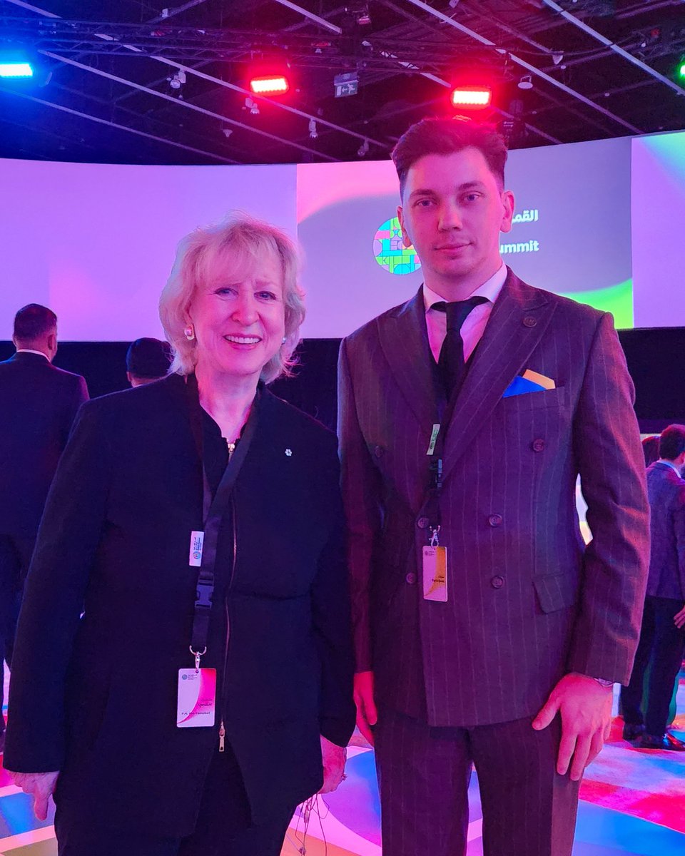 🇺🇦🇨🇦 Had the great honour of meeting the first and only female Prime Minister of Canada, @AKimCampbell. Thank you for the words of support 🇺🇦 and the warm feedback on the Ukrainian World Congress @UWCongress 🌍 #CultureSummitAD2024 @CultureSummitAD