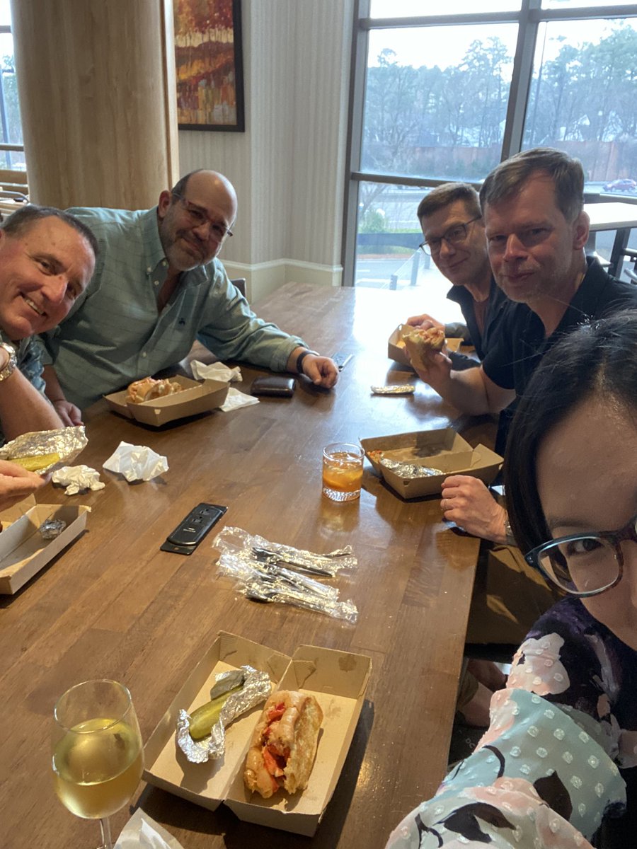 My arm’s not long enough to catch all the Michaels eating lobster rolls @AbaPhysicians. With Dr. Michael Haske, Dr. Michael Wall, Dr. Miguel Cobas, and Dr. Ronald Pauldine.