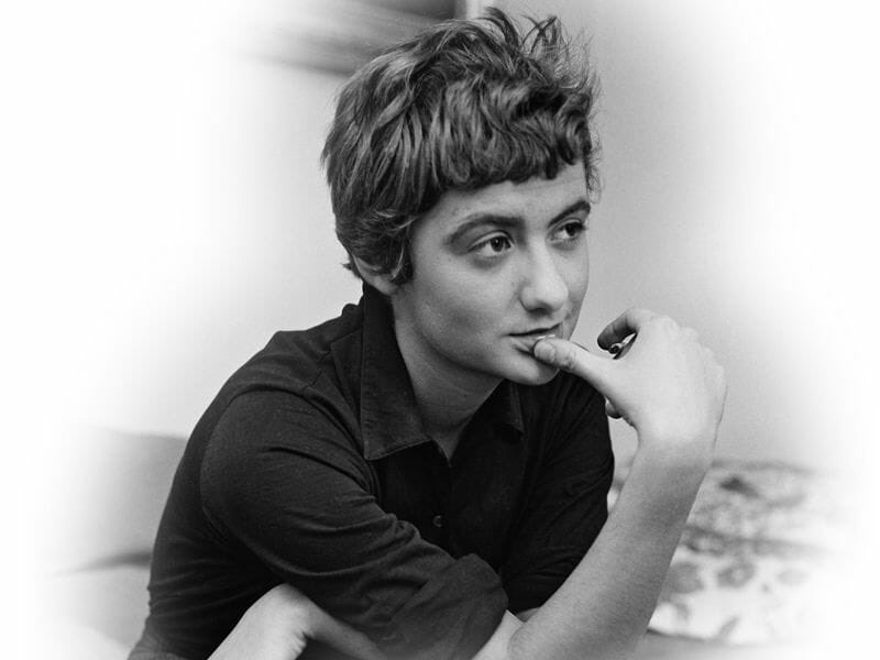 « L’équilibre pour moi, c'est se retrouver dans son lit, le soir, sans épouvante et le matin sans découragement. Une espèce d'accord entre ce qu'on pense de soi et sa vie. »
Françoise Sagan