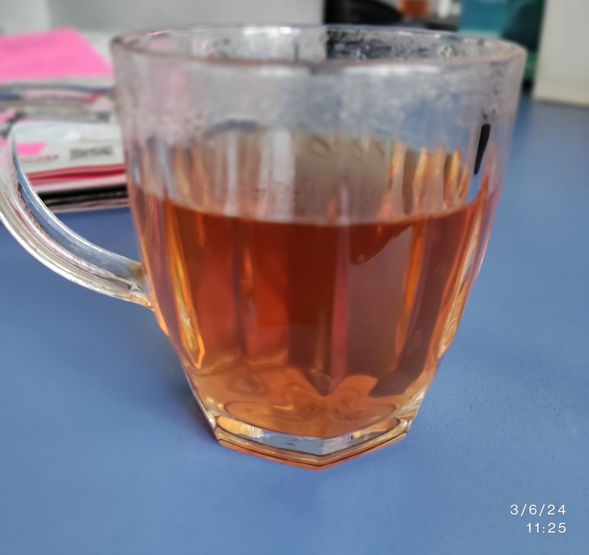 फ्यास्बुक चलोस नचलोस मत्लब भएन
च्या चैं चल्यो है यता 😊