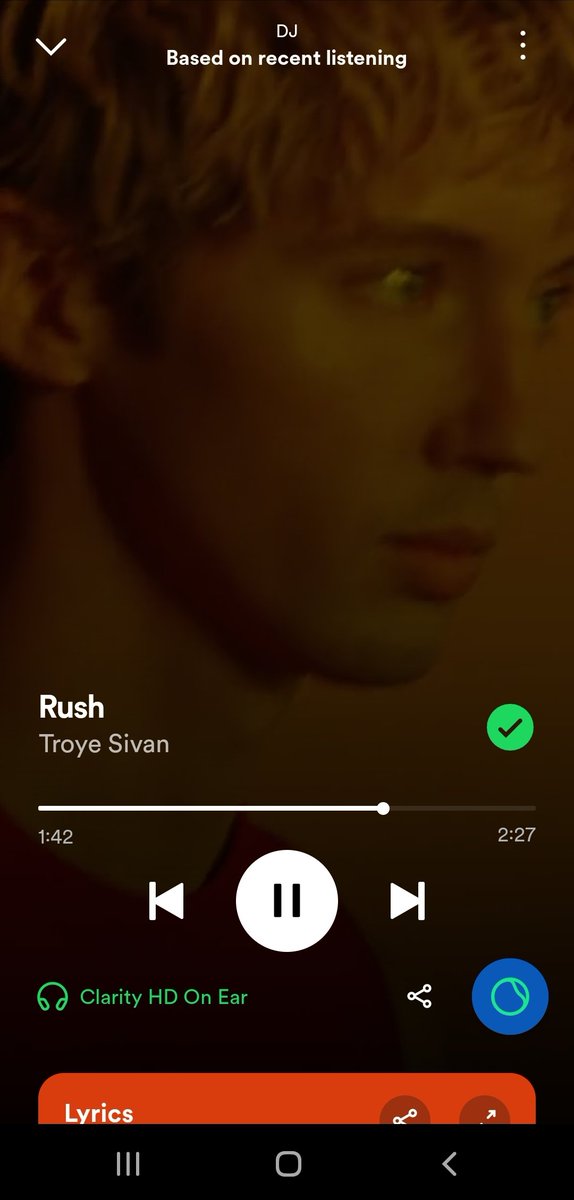 neonbutch's tweet photo. me at the gym: idk if I can manage this last set I'm maxing out....
troye sivan:
me: thank you king....................... https://t.co/EWYiaoffhk