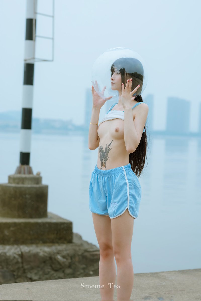 不可自由的时光，囚禁了青春的灿烂。
模特 @muzhen88
@MaecMax
@MaecBss 
@MaecZzz  
@MaecOXO https://t.co/aI3DvZwoX0