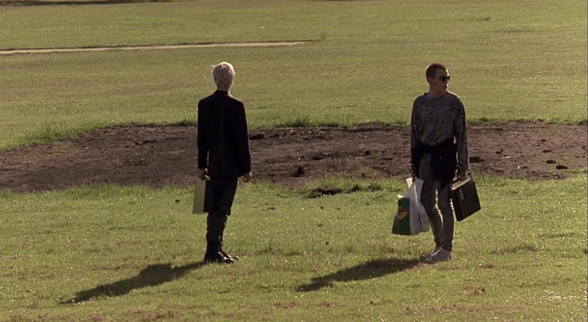 TheCinesthetic's tweet photo. Trainspotting (1996) dir. Danny Boyle https://t.co/ScWUFBw0eW