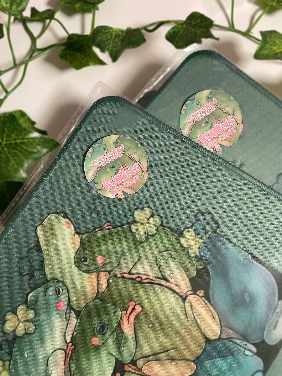 these mousepads finally drop in 7 hours! 🐸 (I’ve only had them in a box laying around for 4 months yay)