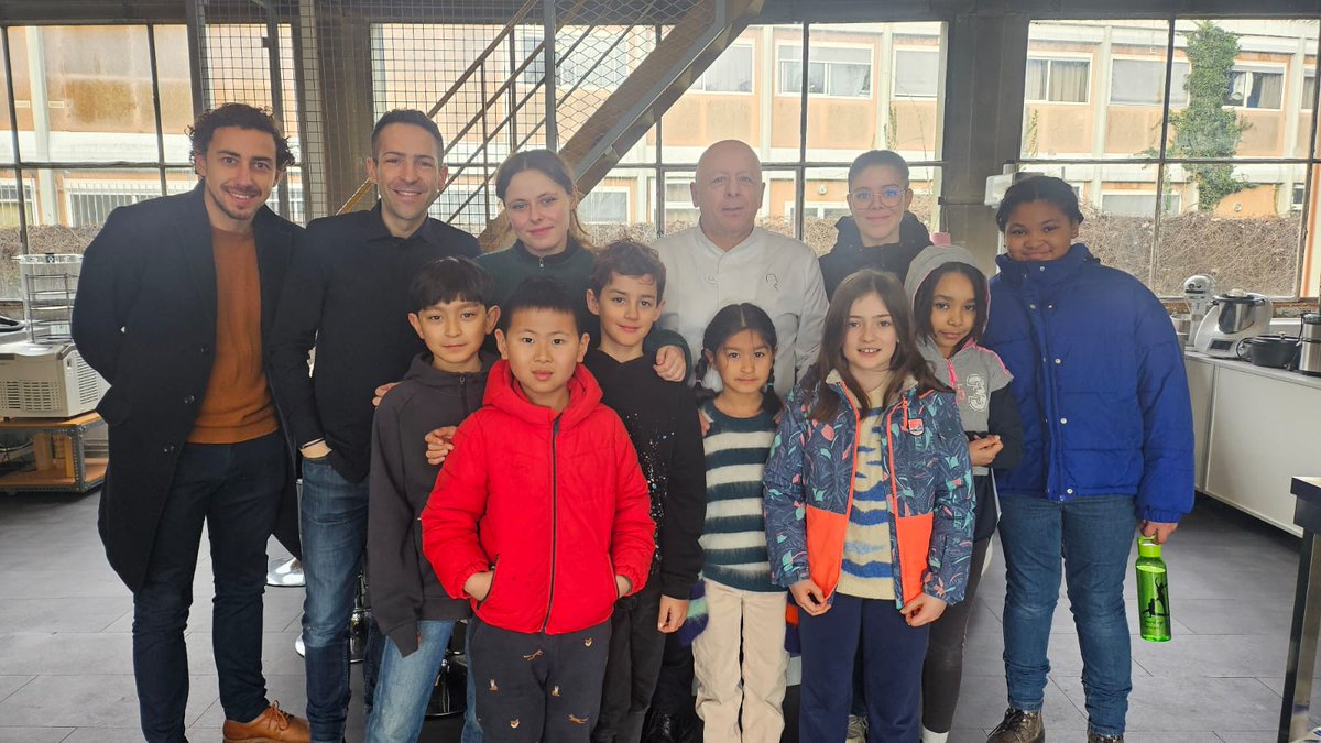 #ScienceCamp
Visite du Centre Français d’Innovation Culinaire de <a href="/UnivParisSaclay/">Université Paris-Saclay</a> et échange avec Thierry Marx dans le cadre du défi dédié à la durabilité urbaine.
Ac les Science Camps, les jeunes découvrent la diversité d'un campus d'enseignement, de recherche et d'innovation