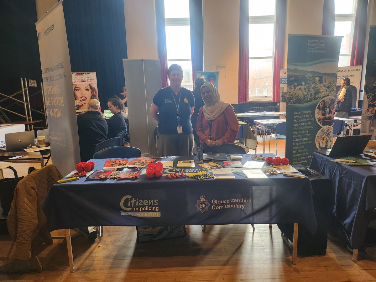 Looking for a #newchallenge come and see us @Gloucestershire Guildhall today between 10:30 and 14:30 to chat about our apprenticeships, staff roles and unique volunteer roles. 
#volunteeringmatters #policing #gloucestershire