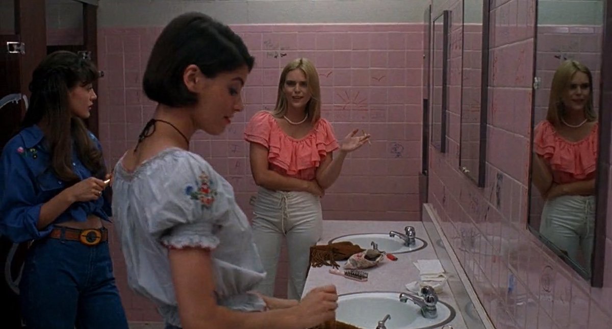 TheCinesthetic's tweet photo. dazed and confused (1993) dir. richard linklater https://t.co/AEfG6N0Jeh