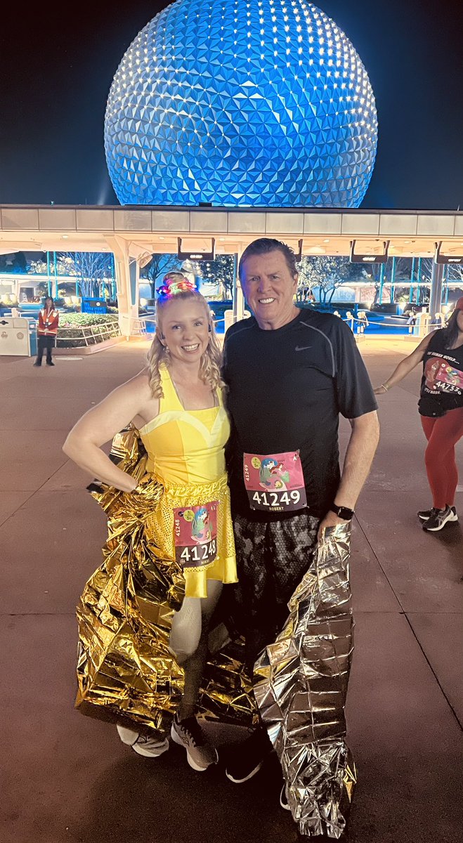 Nikster409's tweet photo. Ready to knock out the first 3.1 of the weekendโhave Daddio as company for this leg of the weekend ๐คฉ๐คฉ๐๐ผโโ๏ธ๐๐ผโโ๏ธ
#princesshalfweekend #rundisney https://t.co/4aEilAaVhh