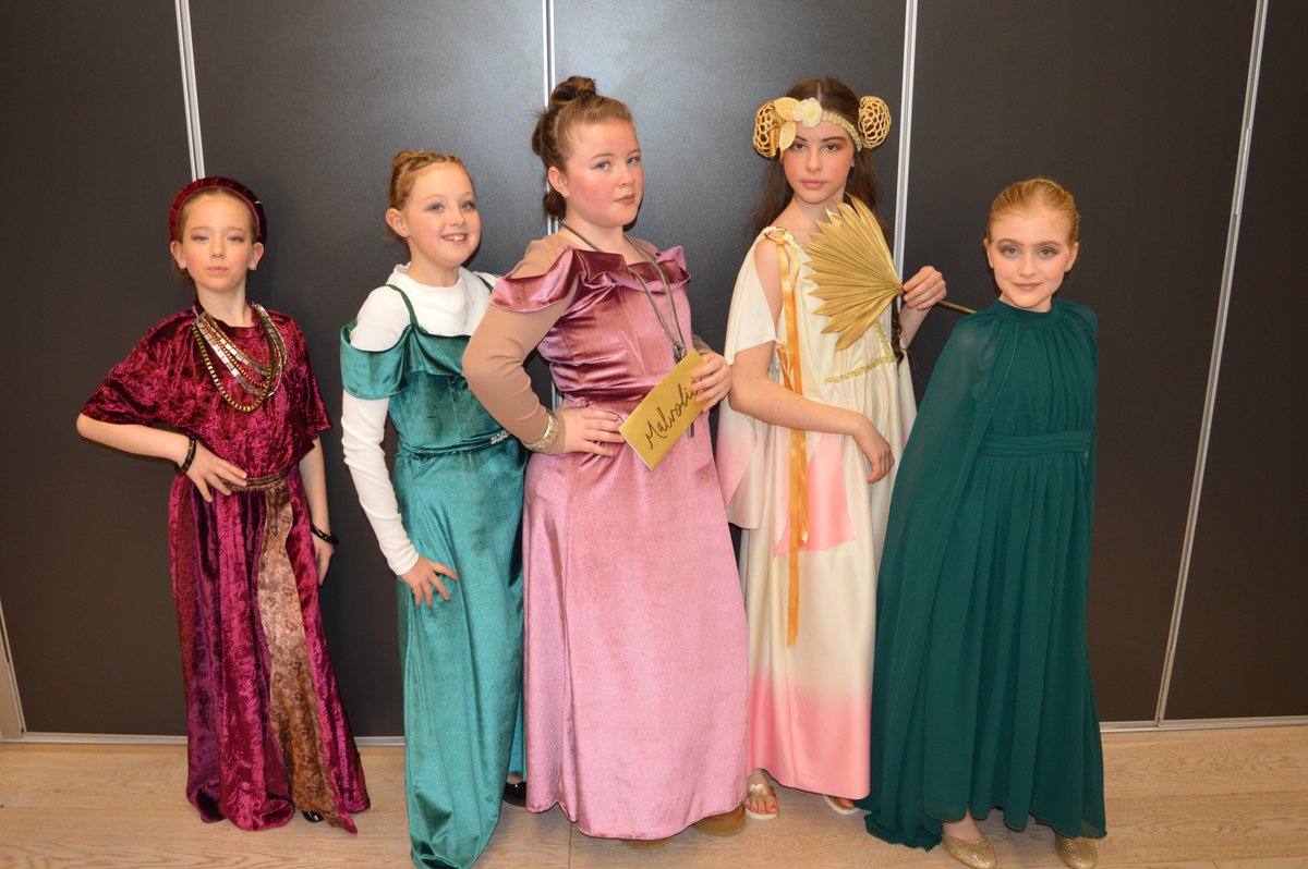 Mrs N Webber tweet media