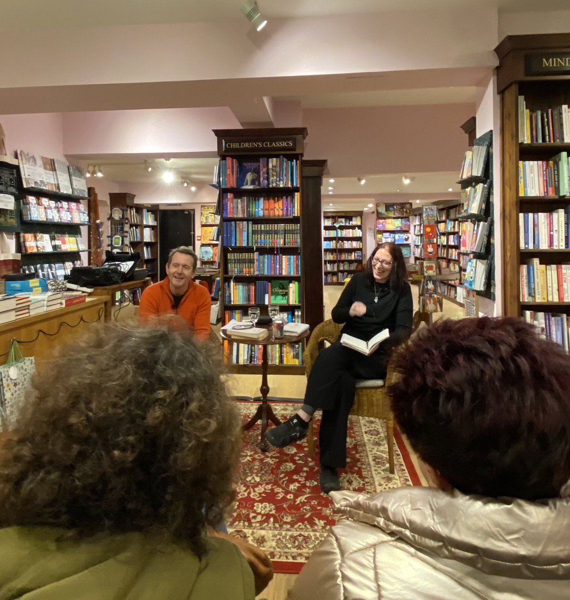 Thank you @Dauntbooks Summertown for letting me interview @RobertDFBooks last night, for the paperback launch of Metamorphosis! Look what a great time I had. Everyone should get this book, to change the way they live and read