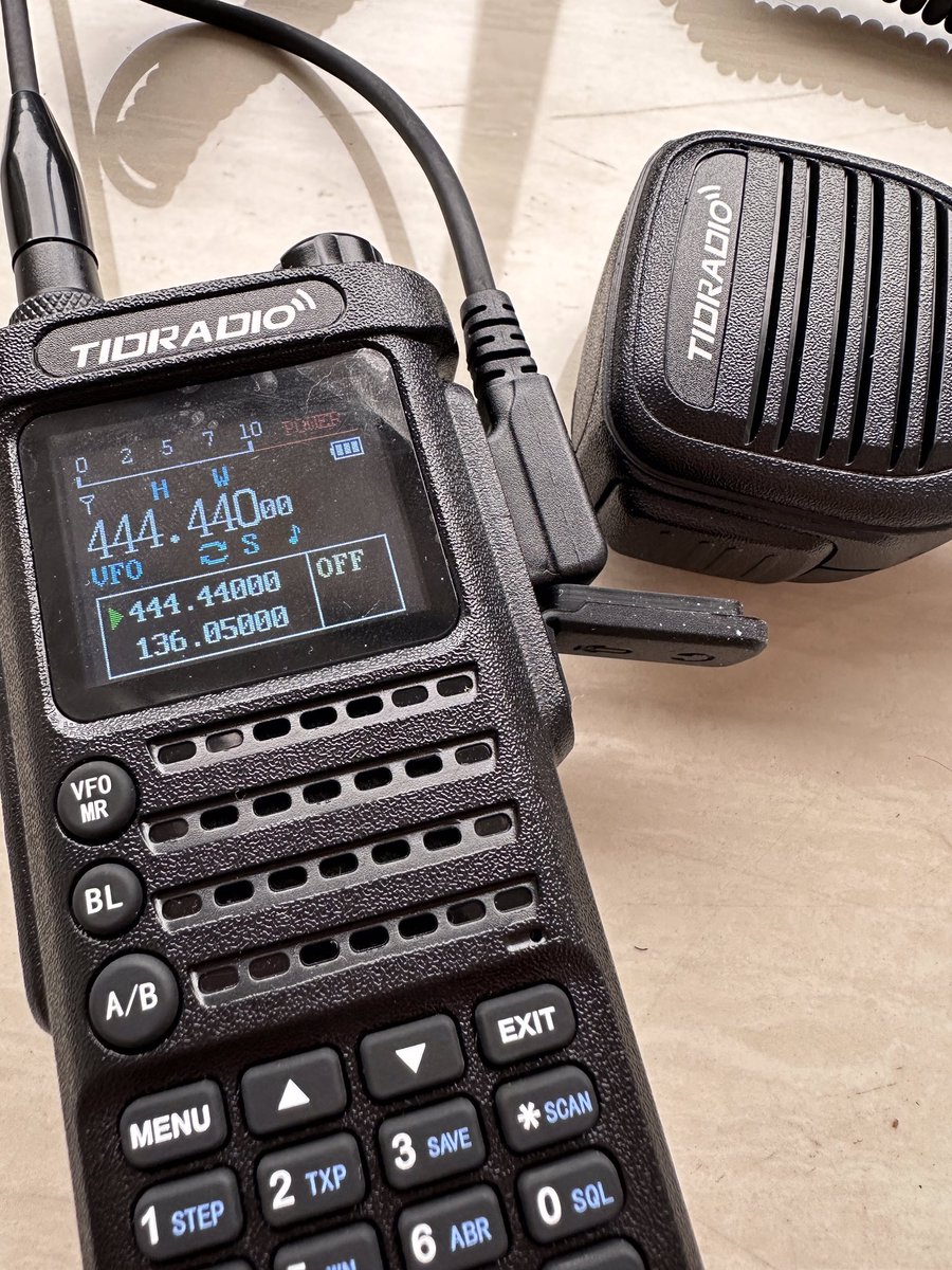 TidradioO's tweet photo. "1,2,3 test test"🗣MIC gain function adjusted within a range of 0 To 32😎👏Shop Now:https://t.co/WdlMb8k77Lhttps://t.co/0zzeUoxkc3#tidradio #radio #hamradio #tdh3 #gmrsradio #nosignal #keepintouch #hamradioworld #hamradio2024 #amateurradio#amateurradioclub https://t.co/JuIlGprinV