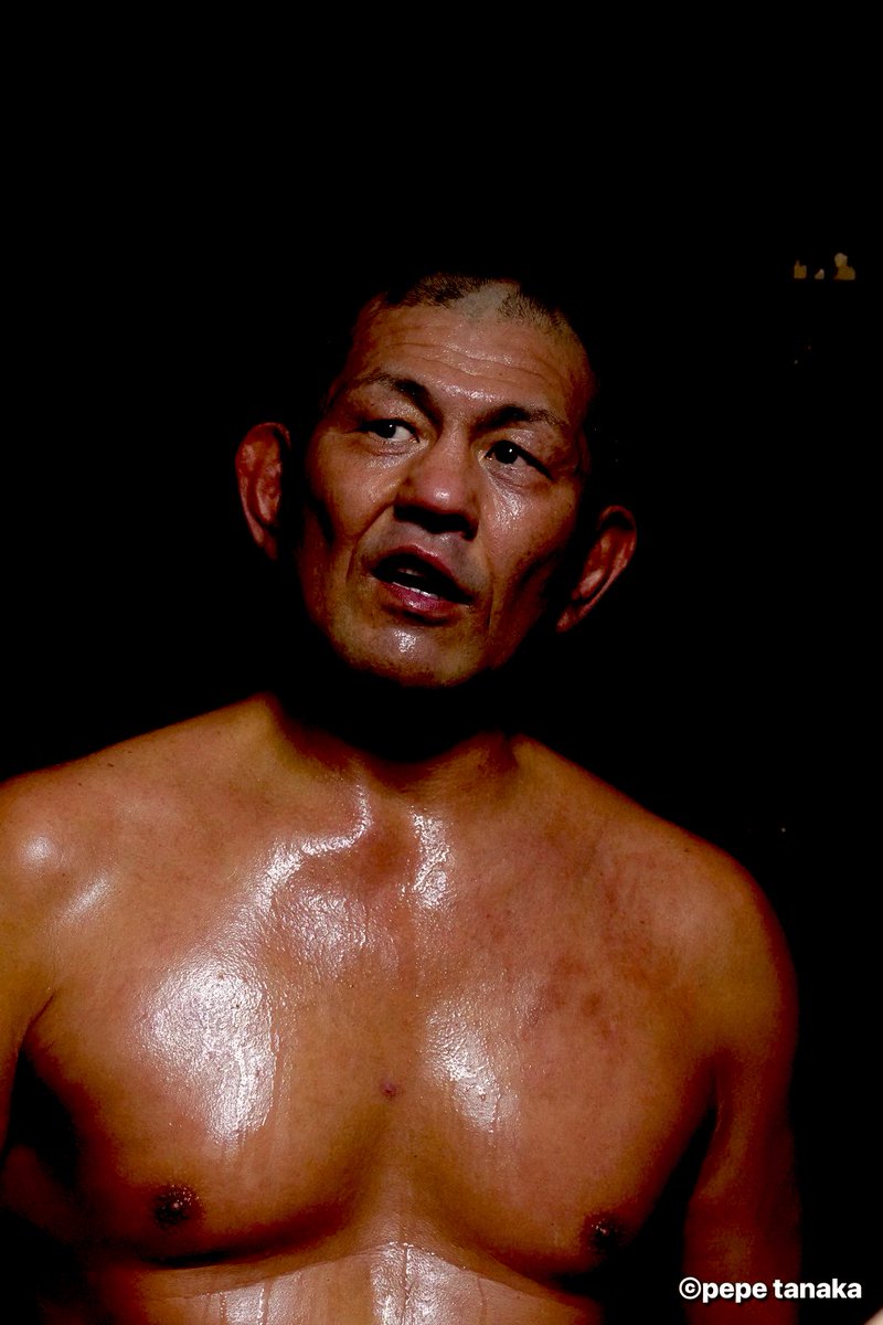 suzuki_D_minoru's tweet photo. 1年前に借りたストロングスタイルという名前を新日本に返すよ。オレとデスペにはもう必要ない。仲間が出来たり、大暴れしたり、色々あった…随分長いこと新日本プロレスに立ち寄ったけど、オレのプロレス人生まだまだ旅の途中。もっともっと強くなる為に…自由なる旅へ…さぁ出航だ。 https://t.co/ifSw01r1FD