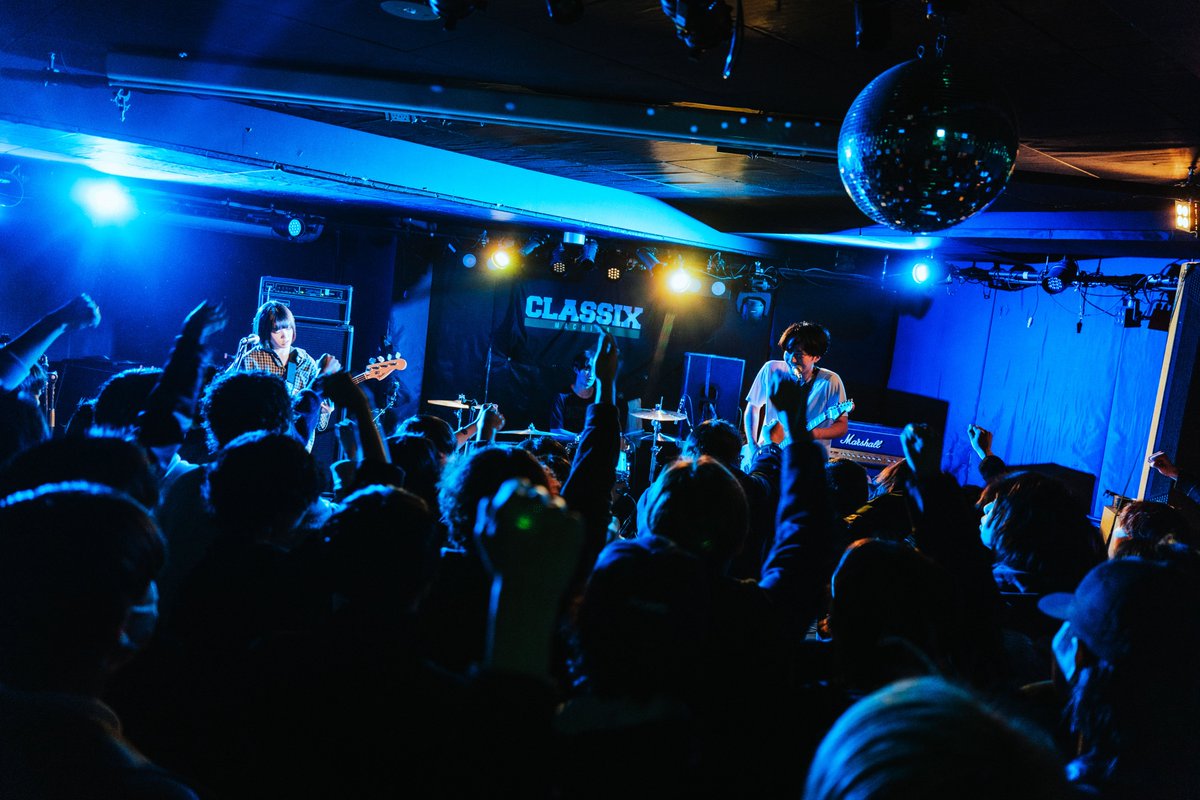 CLOUD9_yokohama's tweet photo. ◆＃C9C Vol3大学バンドバトルフェス◆

クラウドナイン公式Instagram にて、写真を投稿中！

１バンド目
東京薬科大学
軽音楽部 
BAND“andymori”

ライブ開始早々演奏力の高さに驚かされました！

▼公式Instagramリンクから更にもご覧いただけます
https://t.co/s4wrSQFwF4 https://t.co/J0xHhusuzf