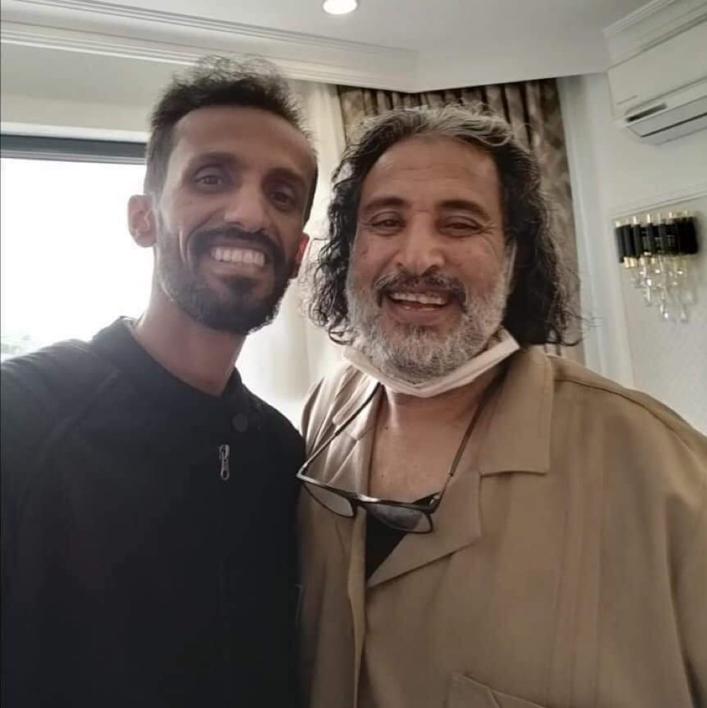 مطارح ابناء حضرموت ترخي يوم تشوف الإخوان 😂😂😂
مثل ماقالها العكيمي بنخلي المطارح ترخي وتعوي ههههههههههه
#حضرموت