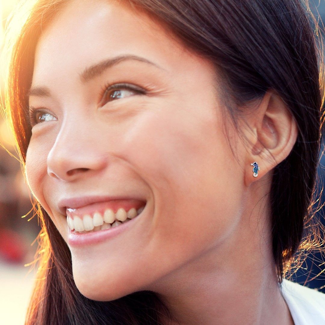 BLINGBIJOUXSHOP's tweet image. Make a splash with these captivating 🐠Blue Ocean Seahorse Fish Crystal Stud Earrings!🌊🐚The #seahorsedesign is a symbol of grace and adventure, making these earrings the perfect way to add a touch of whimsy to your #everydaylook. 

Shop now!👉buff.ly/42NA1kg
#giftideas