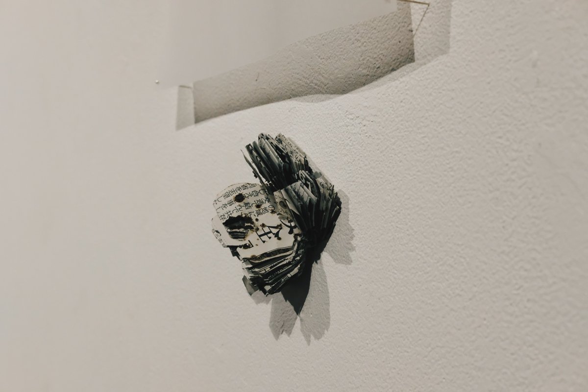 galleryMain's tweet image. 【本日より】
「AIしてる」
PlotArtSchool第4期成果展

2月23日〜3月3日
13:00-19:00
*月火水休み 
*最終日は17時まで

2月24日(土)18:00〜20:00｜オープンレビューパーティ

浅田優月 / 安藤桃花 /  利倉圭悟 / 林亮太 / Yudai Yoshikawa / 雷電

plot.photo/exhibition2024