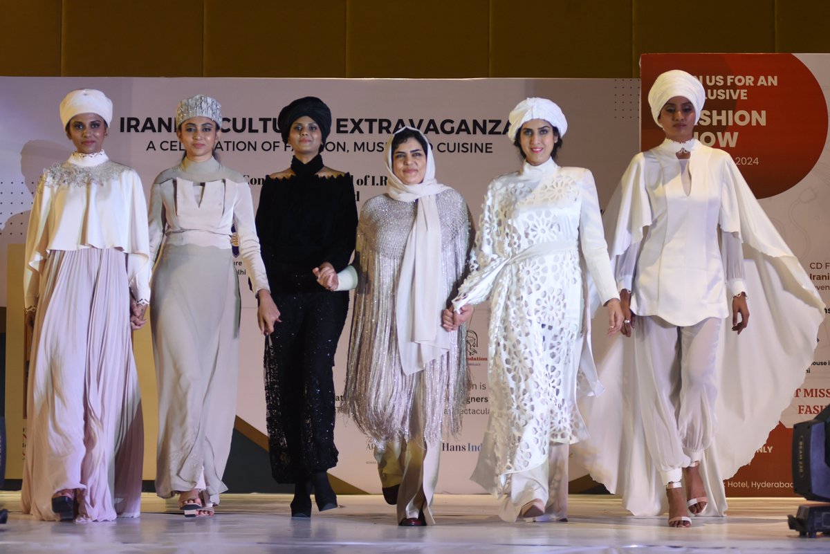 IraninHyderabad's tweet photo. Iranian cultural #fortnight in #Hyderabad, an Iranian #fashion show was held on February 19. In this event, 12 Iranian women designers displayed their creative ideas, which were praised and welcomed by the Indian community.
#Iran #India https://t.co/HXF11v4Uqk