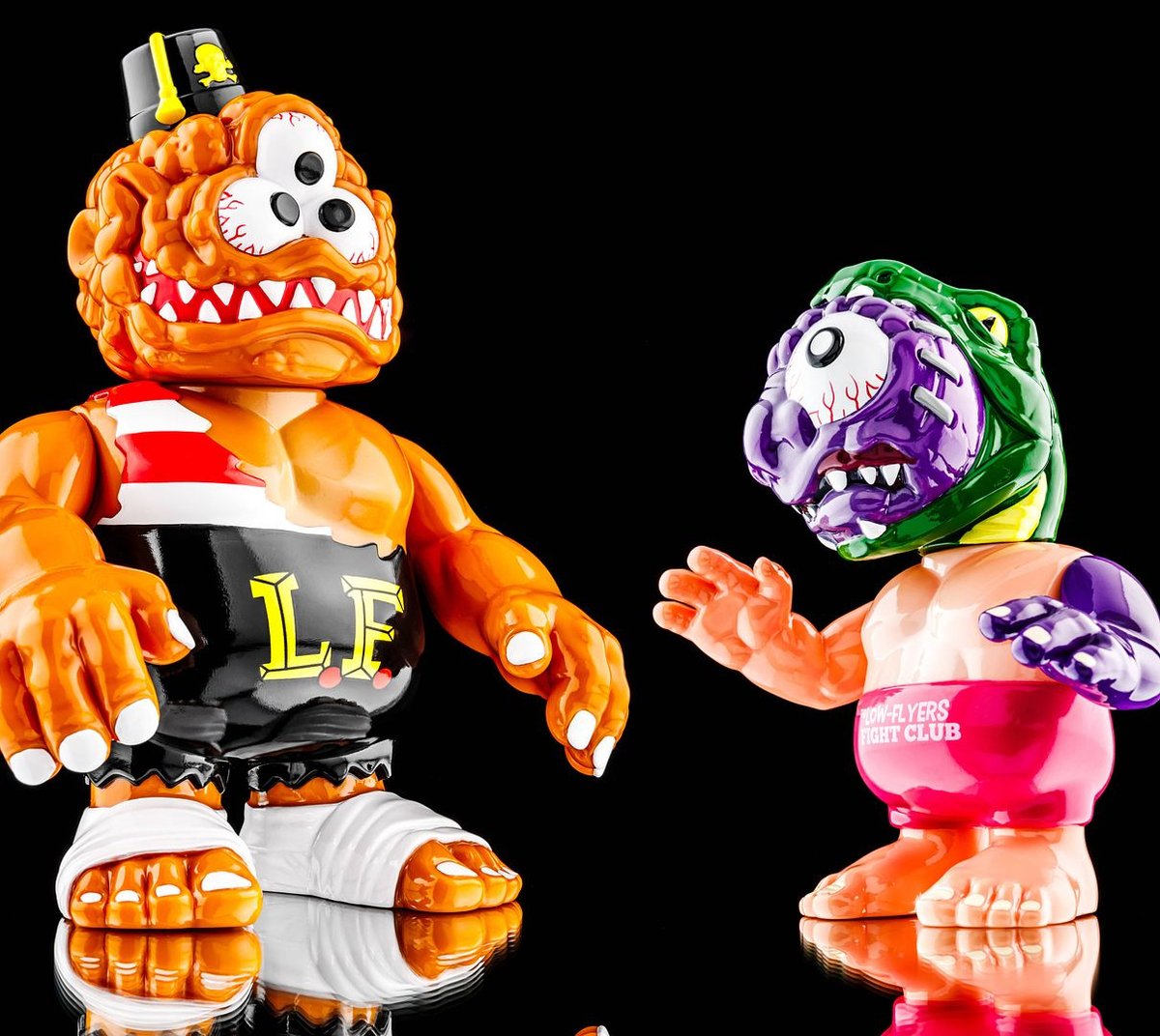 spankystokes's tweet image. Uncle Fez &amp;amp; MadYokai to release from Slingshot Supply Co. - get ready! dlvr.it/T37YmS #Featured #Fun #NeoKaiju #SlingshotSupplyCo #Sofubi