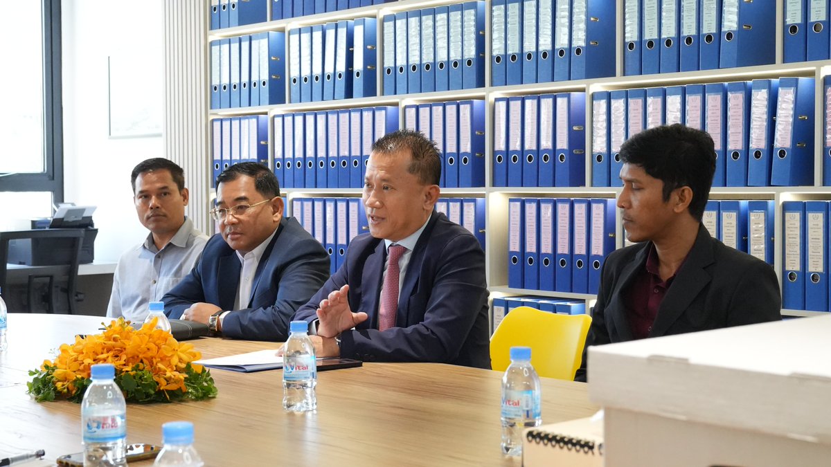 KRTribunal's tweet photo. The Supreme Court Chamber of the Extraordinary Chambers in the Courts of Cambodia (ECCC) on 22 February 2024 returned documents to Tuol Sleng Museum, as originally provided by Professor Walter Heynowski. 👉 https://t.co/jNZqvcwuKf https://t.co/BntMHa2GbH