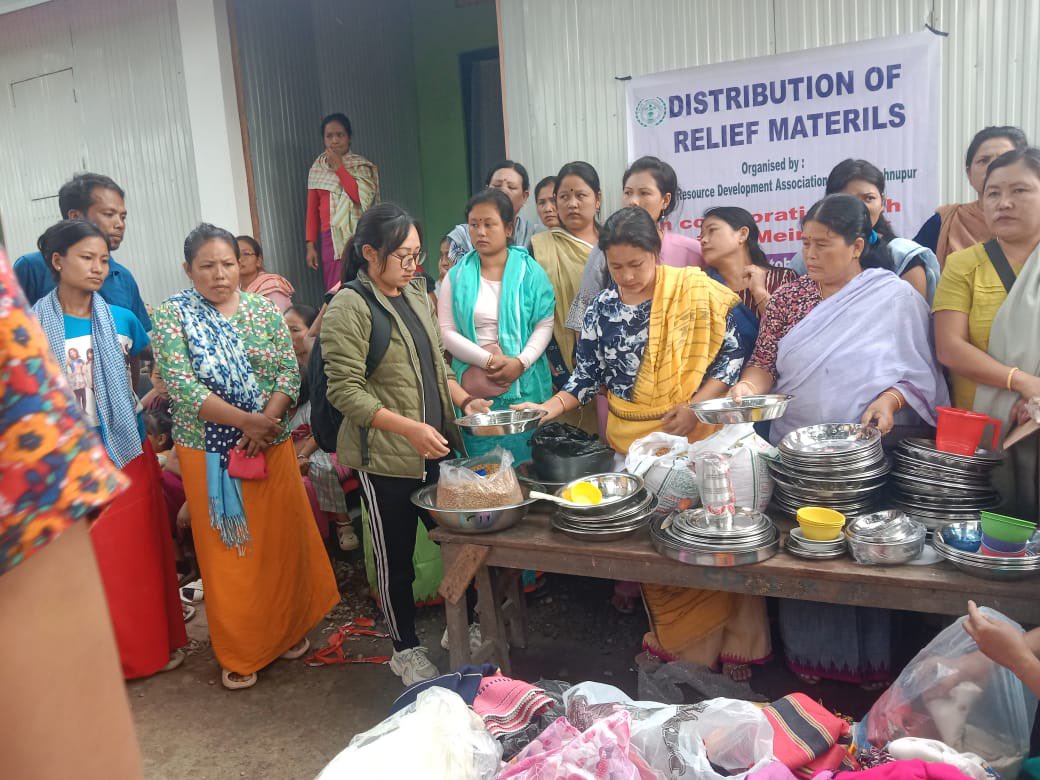 Distribution of utensils, clothes and seasonal seeds at Kouta Sericulture fabricated house , Bishnupur in collaboration with keinou bazar #meira_paibi and #prda