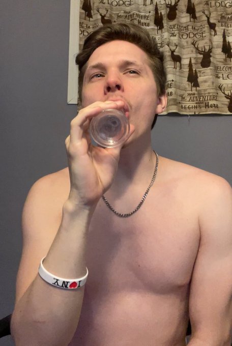 Sucking on a dildo and trying to go deep! Full video up on OnlyFans now! https://t.co/F2TZqpUEtv https://t<a href="/tag/onlyfans"class="tags"><span>#onlyfans</span></a><a href="/tag/onlyfanscreator"class="tags"><span>#onlyfanscreator</span></a>