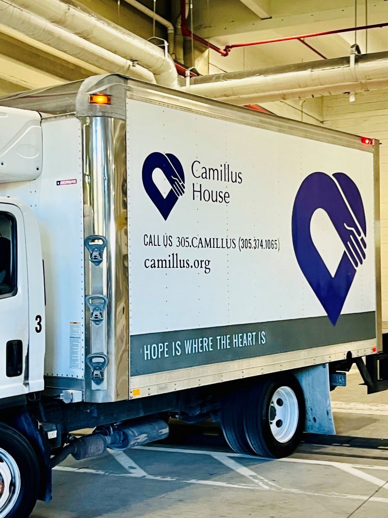 Shipco #Miami making sandwiches and delivering apples and juices to Camillus House for the people in need.