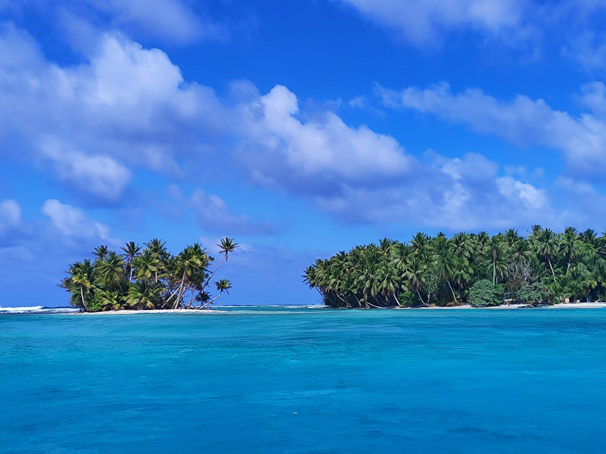 KandingJirka's tweet photo. New country added to the list:
#Marchall Islands
223 from 330 TCC countries
148 from 193 UN member countries
---------
Majuro atol:
Canoes on lagoon
Eneko island https://t.co/xeK3yB5gyZ