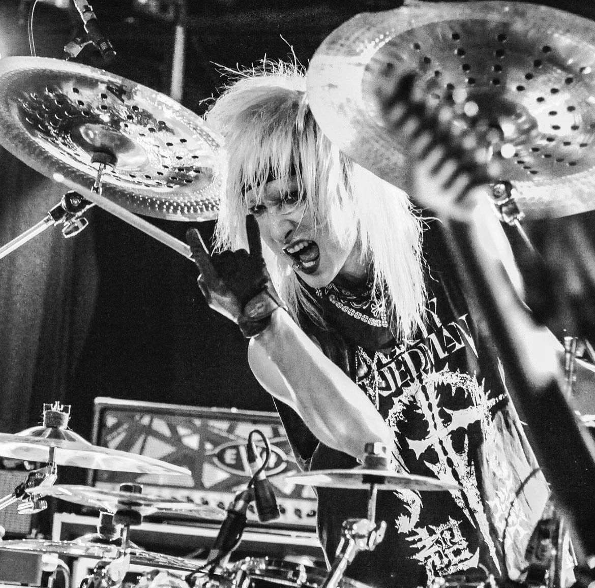 CHARGEEEEEE's tweet photo. Awesome photo📸📸🔥🔥🔥
Special Thank you placemark photography ‼️‼️
Performing live @CenterStageAtl on Wednesday, February 21, 2024.
#martyfriedman
#chargeeeeeee
#pearldrums #referencepure #sabiancymbals #vicfirth7a #drums #drummer #remoheads https://t.co/Igk8aDUNTh
