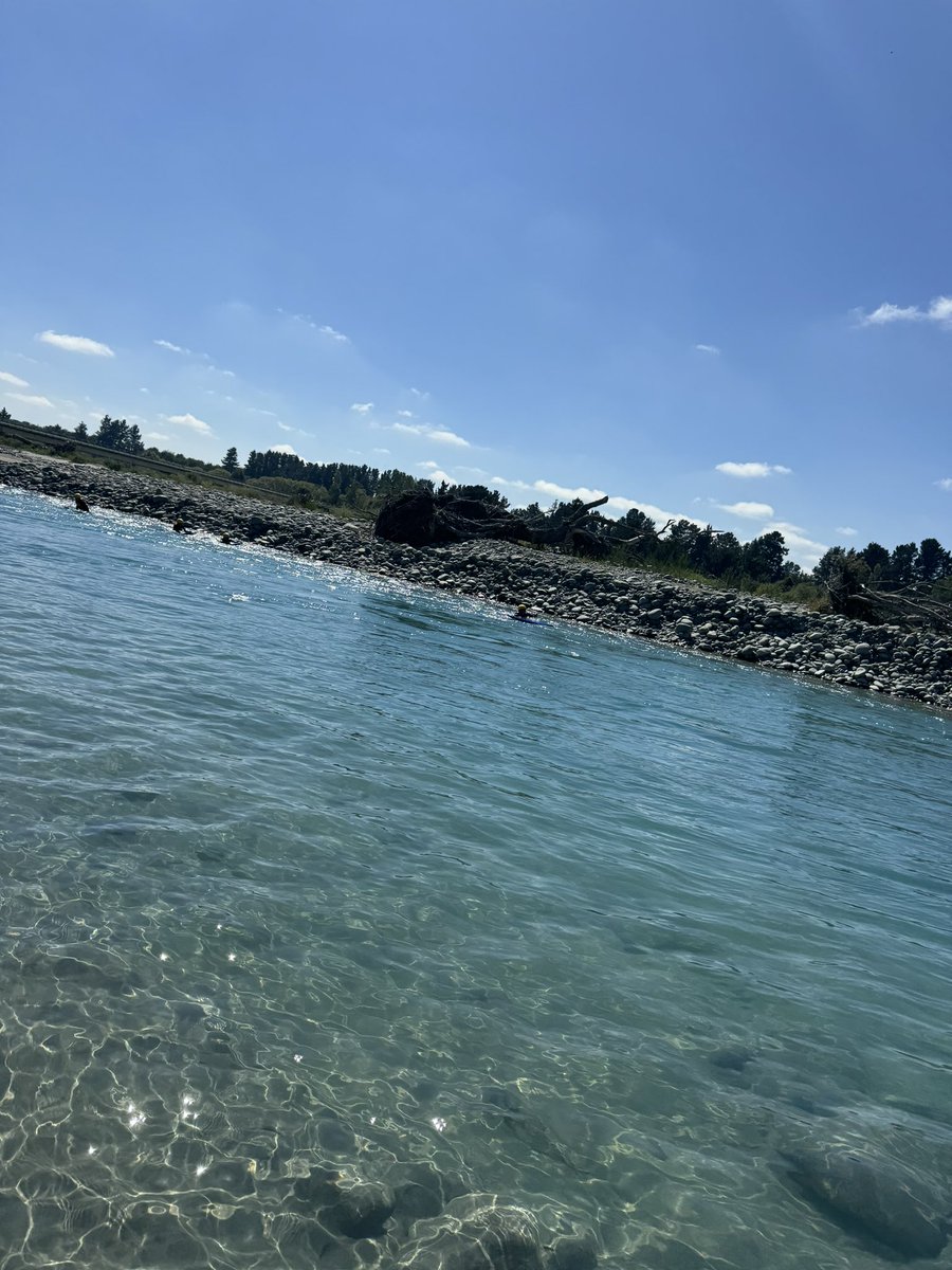 Find a job you love and you’ll never work a day in your life 😍 Just another Friday at the office ☀️