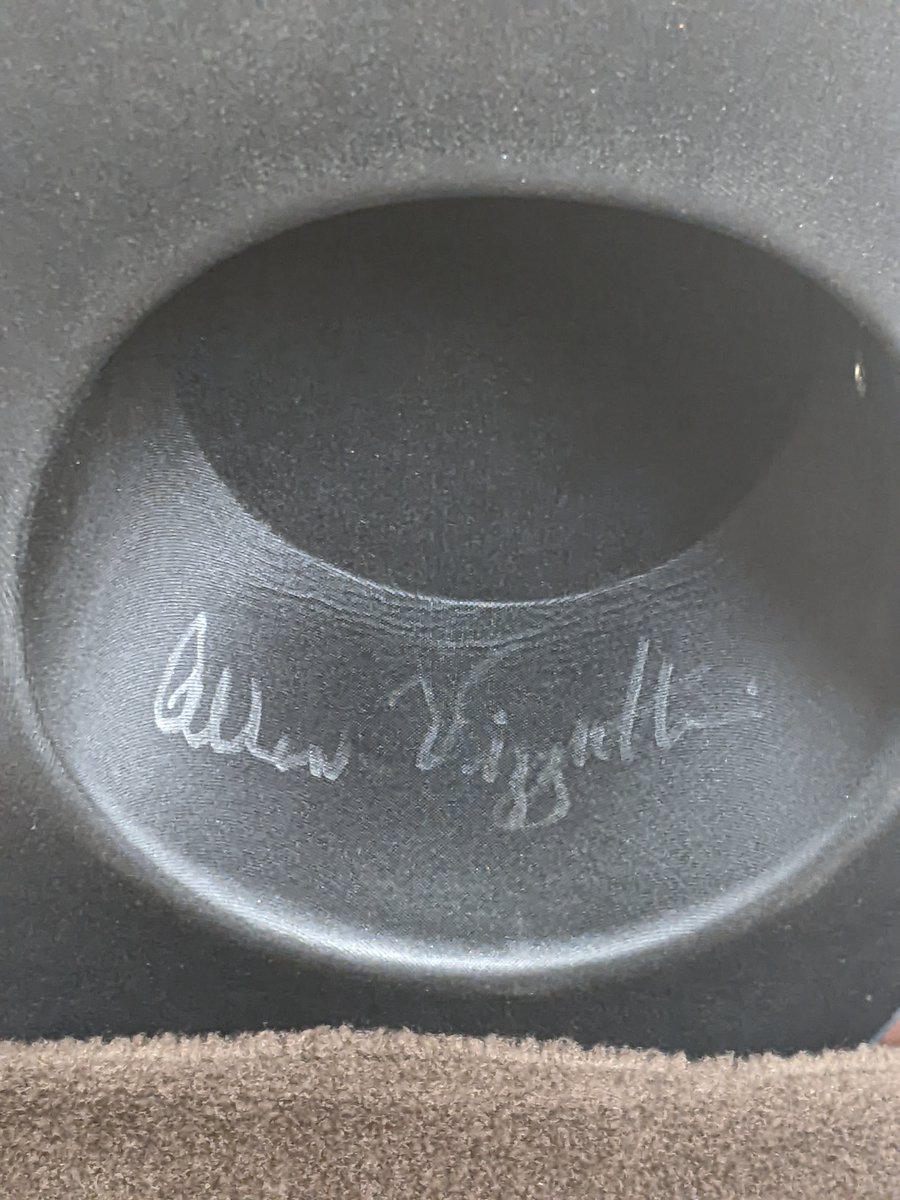 Kankeinashi1's tweet photo. Got Allen Vizzuti to sign my hat after my concert playing with him, definitely a highlight of my entire life https://t.co/foZGS6jzH5