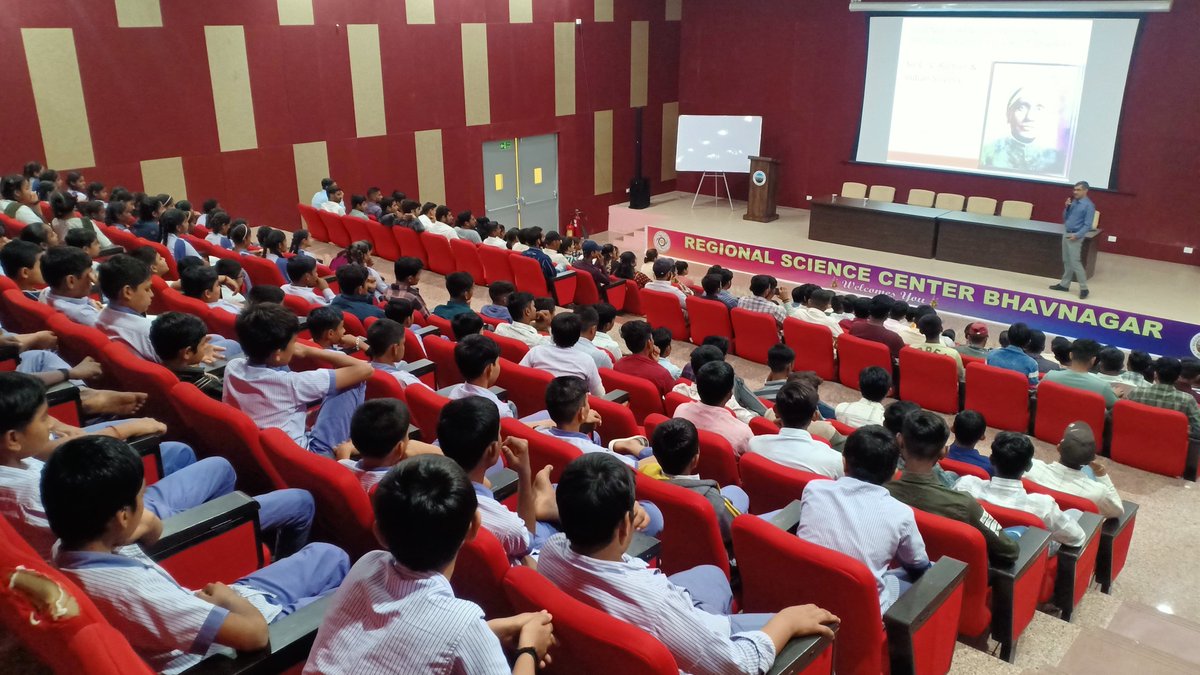RSCBhavnagar's tweet photo. Day-2 of the #Science #Carnival celebrating the spirit of #discovery & #curiosity with an #insightful session by Prof. Nisarg Bhatt, HoD Physics, #MKBU on Sir C.V. #Raman & Indian Science. Lots of fun science #activities, scientific #movies etc. for the day! #NSD2024 @CMOGuj https://t.co/TA4YhI3Ecy