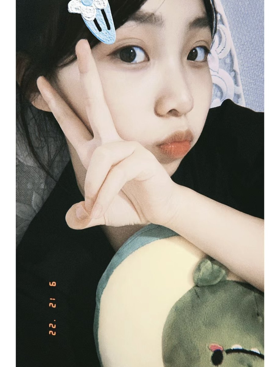 我有那麽像未成年嗎？？？
#19歲 #高中生