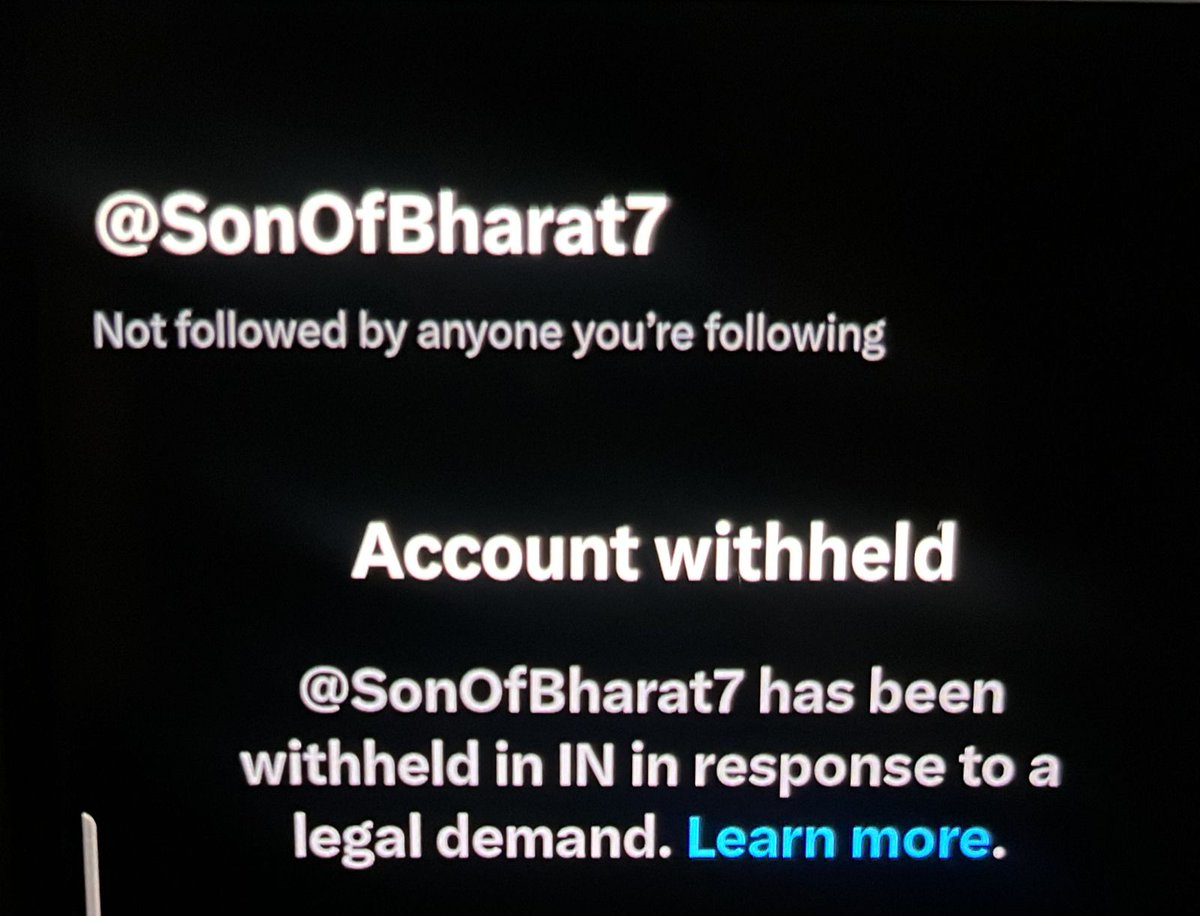 Saurabh737475's tweet photo. एक और राष्ट्रवादी भाई दीपक शर्मा को हिंदुओ की आवाज़ उठाने से उनकी आवाज़ को दबा दिया गया।
दीपक शर्मा भईया की ID #AccountWithheld हो गया है।
क्या हिंदू देवी देवताओं को गाली देने सनातन धर्म का विरोध करने वालों को मुँह तोड़ जबाब देना गलत है।
ये सारे क़ायदे क़ानून राष्ट्रवादी लोगो के साथ ही क्यों हो रहा है?
क्या हिंदुओ की आवाज़ उठाना गुनाह हो गया है।
#RestoreDeepakSharma
@SonOfBharat7
