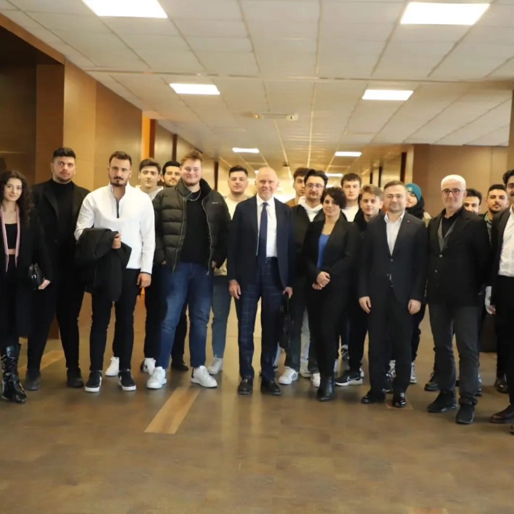 İstanbul Arel Üniversitesi İİBF tweet media