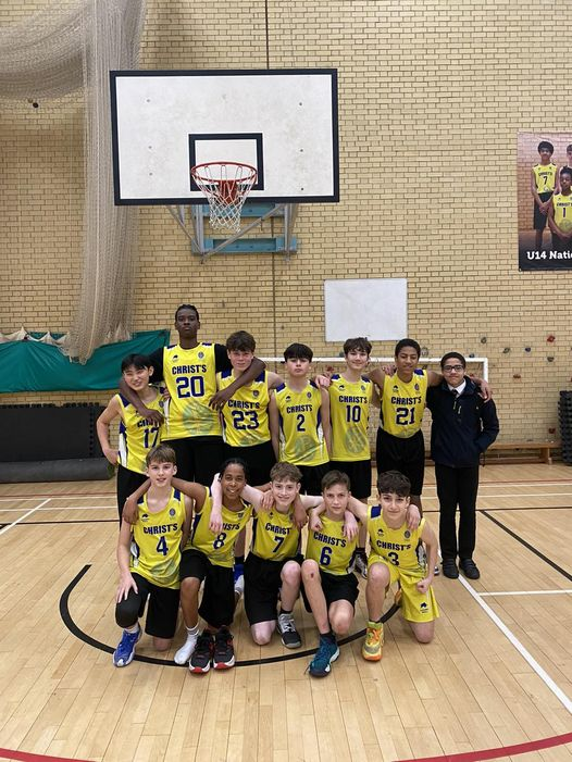 Surrey Cup FINALISTS!!!
Congratulations to the Yr8 Basketball team who beat John Fisher School (Purley) in the Surrey Cup semi final!

#togetherwearebasketball #schoolsportmag #juniornba #basketballengland #noexcuses #englandbasketball #jrnba #knightsbasketball