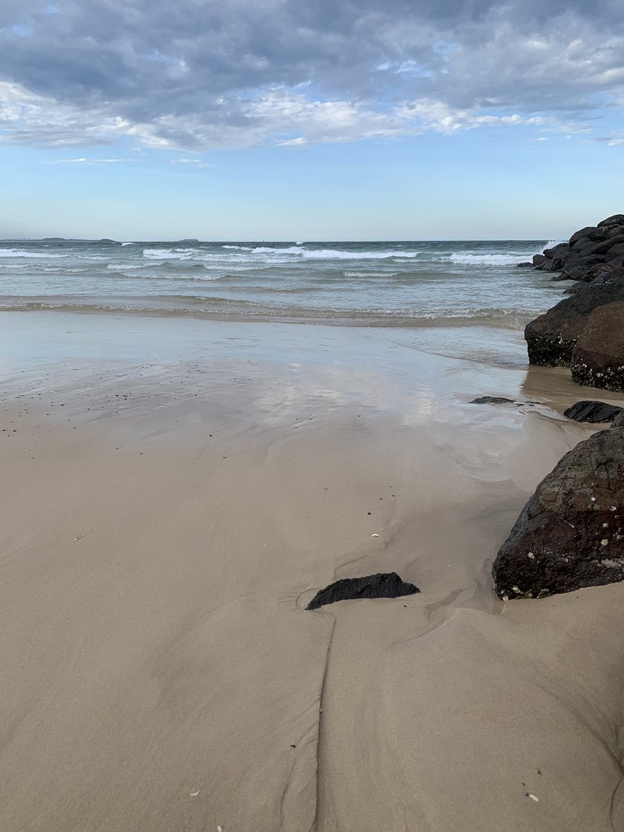 Naddleslee's tweet photo. #Beach #Evening #EndOfTheWorkWeek
Please excuse the way I look Iโm nearly 40 & the closest thing I have to filters is the crop square https://t.co/DNP9wra2pE