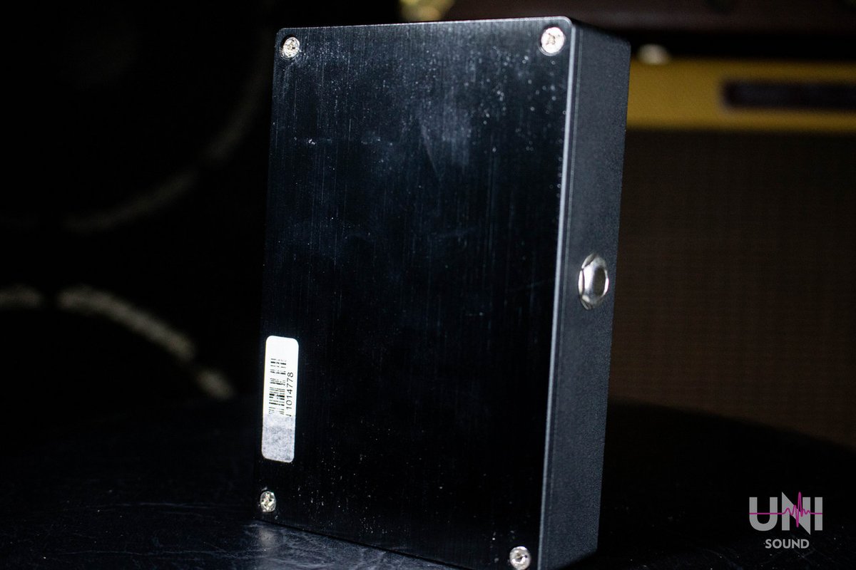 UnisoundY's tweet image. ／
2/25(日)13:15発売開始‼️
ONE CONTROL TORNADO Fx | TORNADO Drive Alumium TK (凛として時雨) シグネチャーペダル
＼

凛として時雨のTK氏こと北嶋徹氏のシグネチャーペダル「Alumium(オーバードライブ)」入荷！
digimart.net/cat13/shop5031…
#ONECONTROL #凛として時雨