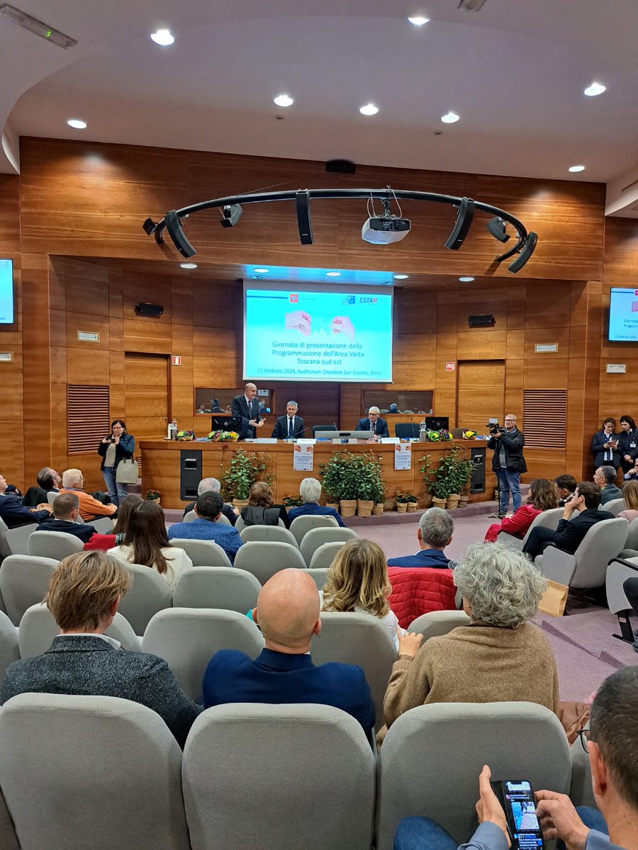 🗓 Programmazione di Area Vasta, positivo il bilancio 2023.📌Si è svolta ieri ad Arezzo, alla presenza dell'assessore regionale Bezzini, la presentazione del 𝐏𝐀𝐕 𝟐𝟎𝟐𝟒-𝟐𝟎𝟐𝟔 e delle nuove linee di azione.