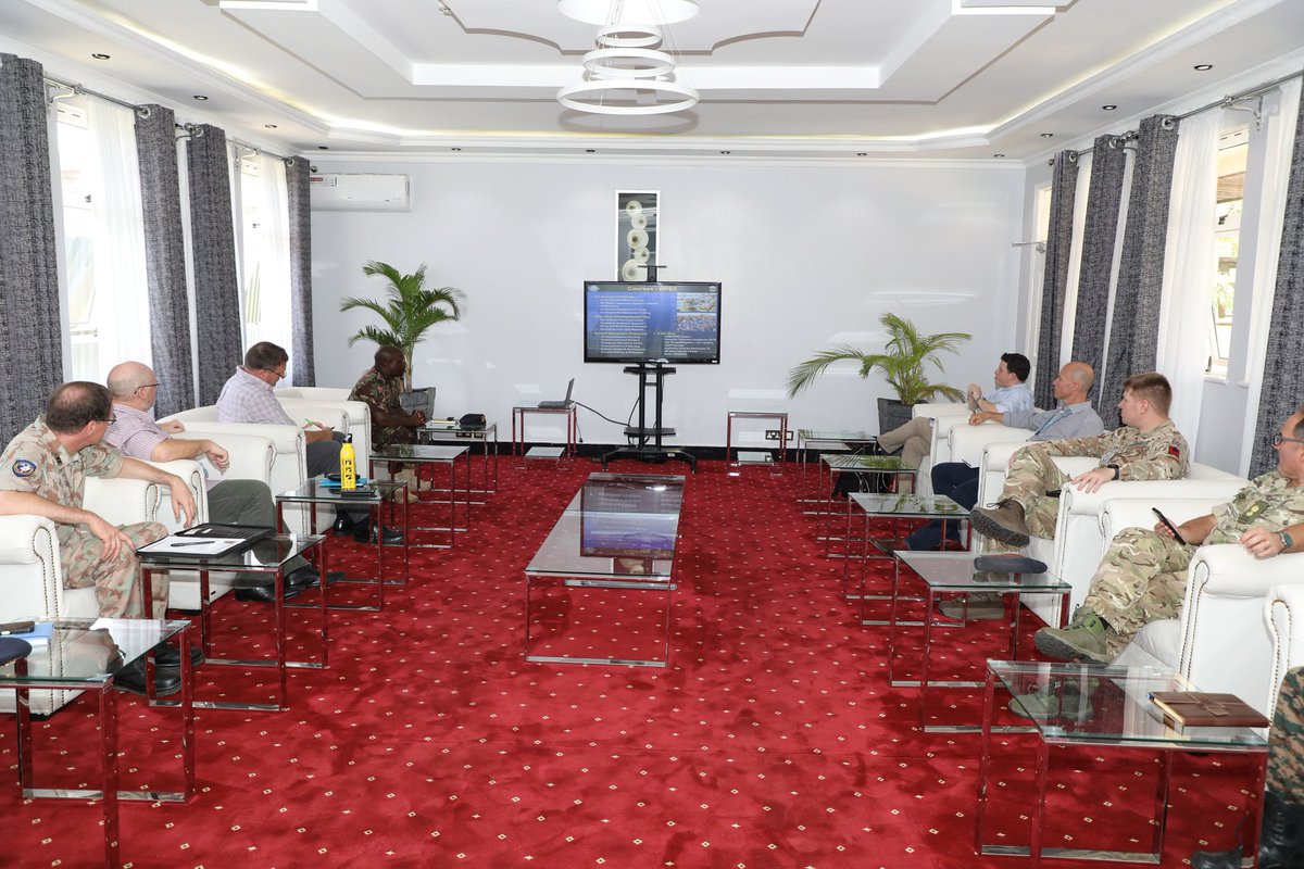 IPSTCKenya's tweet image. A delegation comprising of reps from the UK &amp;amp; @BPST_A recently visted HPSS. They delved into the school&apos;s C-IED capabilities, an extensive tour of the facilities &amp;amp; engaged in discussions with the school&apos;s mgt, further deepening their understanding of its operations &amp;amp; objectives.