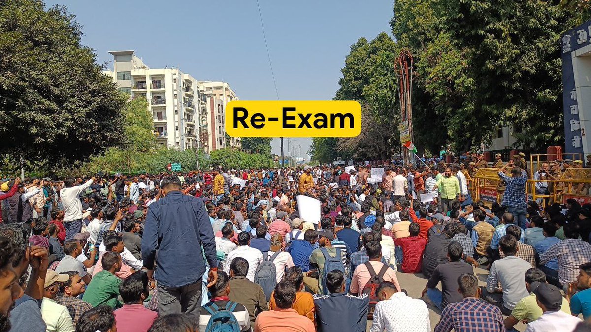 rp6393singh's tweet photo. #UPP_ReExam https://t.co/jtBJ0nD1pU