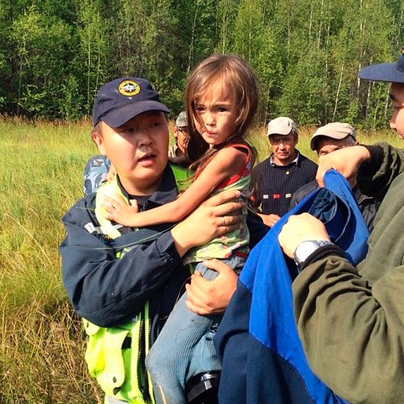 creepydotorg's tweet photo. In 2014, a three-year-old girl, Karina Chikitova, survived 11 days in the Siberian wilderness with only her dog for company. She ate wild berries and drank from a river, curling up next to her dog for warmth. She was saved when her dog went back to her village and guided rescuers to her.
