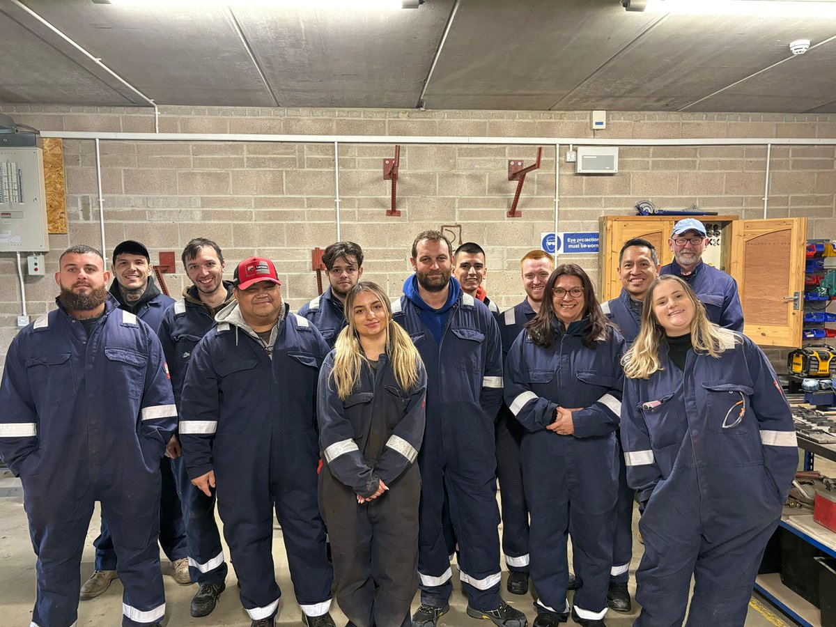 Train4All's tweet photo. And thatβs a wrap! π Congrats to our latest HPC Support Operative (Bronze) cohort! Great skills and amazing people. Keep us posted on your journey into the world of nuclear!
We have limited availability for our next course in March.
#Train4All #T4ASomerton #BuildYourFuture https://t.co/ebZ0sbHlPN