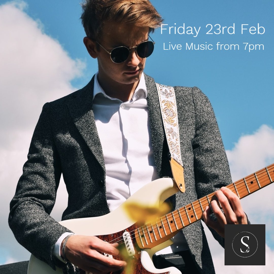 The fabulous Adam Finney is back singing live tonight from 7pm 

Come and join us for a great night (Friday 23rd February)

#fizzfriday #friday #fridaynight #weekend #itstheweekend #party #nightout #livemusic #muisc #singer #entertainment