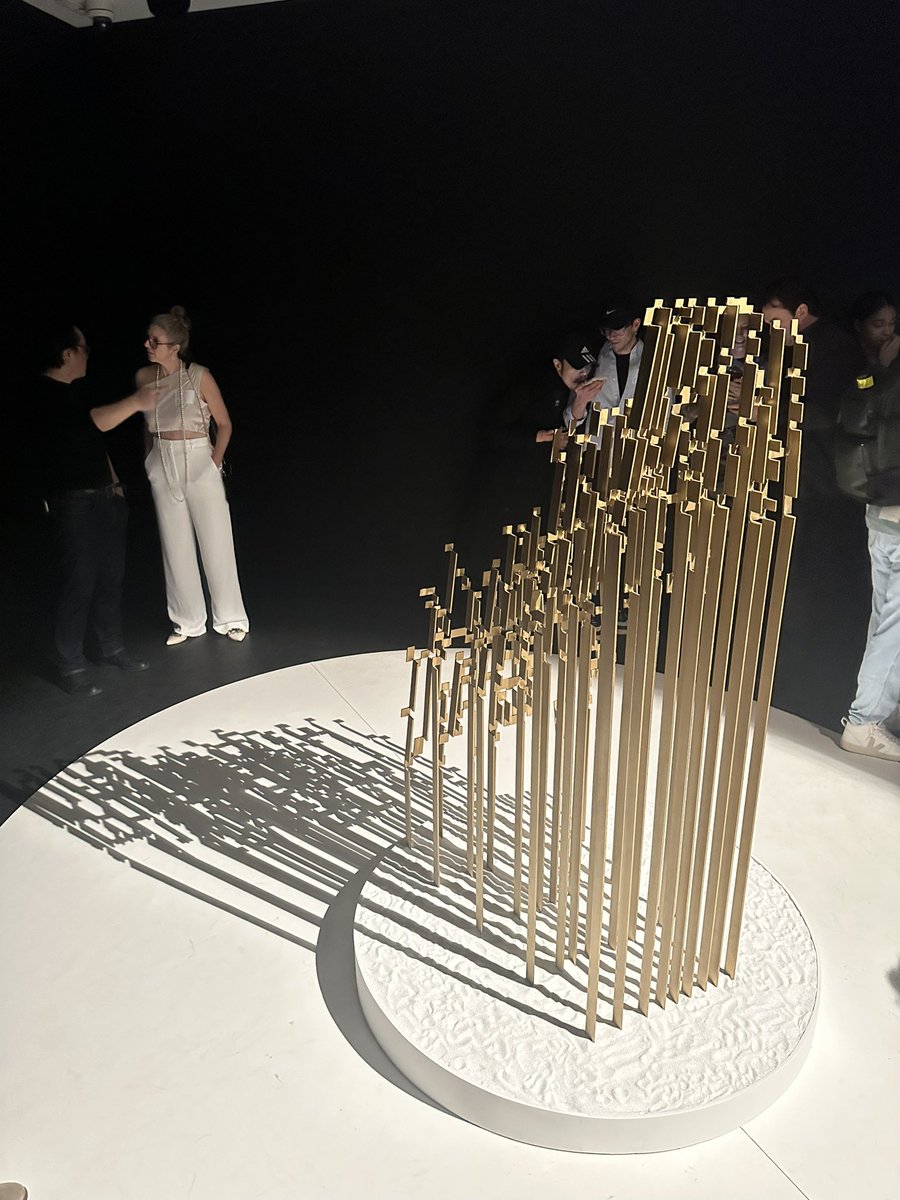 rom1watch's tweet photo. What a first day at @nft_paris :
- meeting great artists (@agoriamusic, @madebyoona , …), collectors and curators (@john_villat , @Arthemort , …) at the @arabbankCH brunch. Thanks a lot @RaniJabban 
- a nice gathering at @TheSandboxGame for the book signing party of New Society https://t.co/izxgYvf6zF