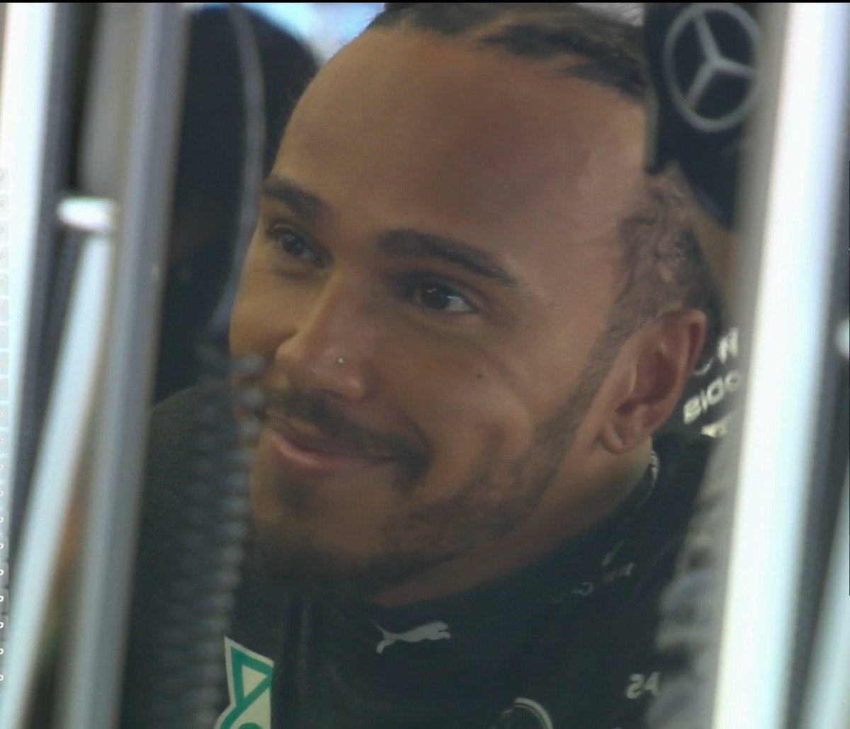 🔴 SON DAKİKA: Lewis Hamilton, güldü.